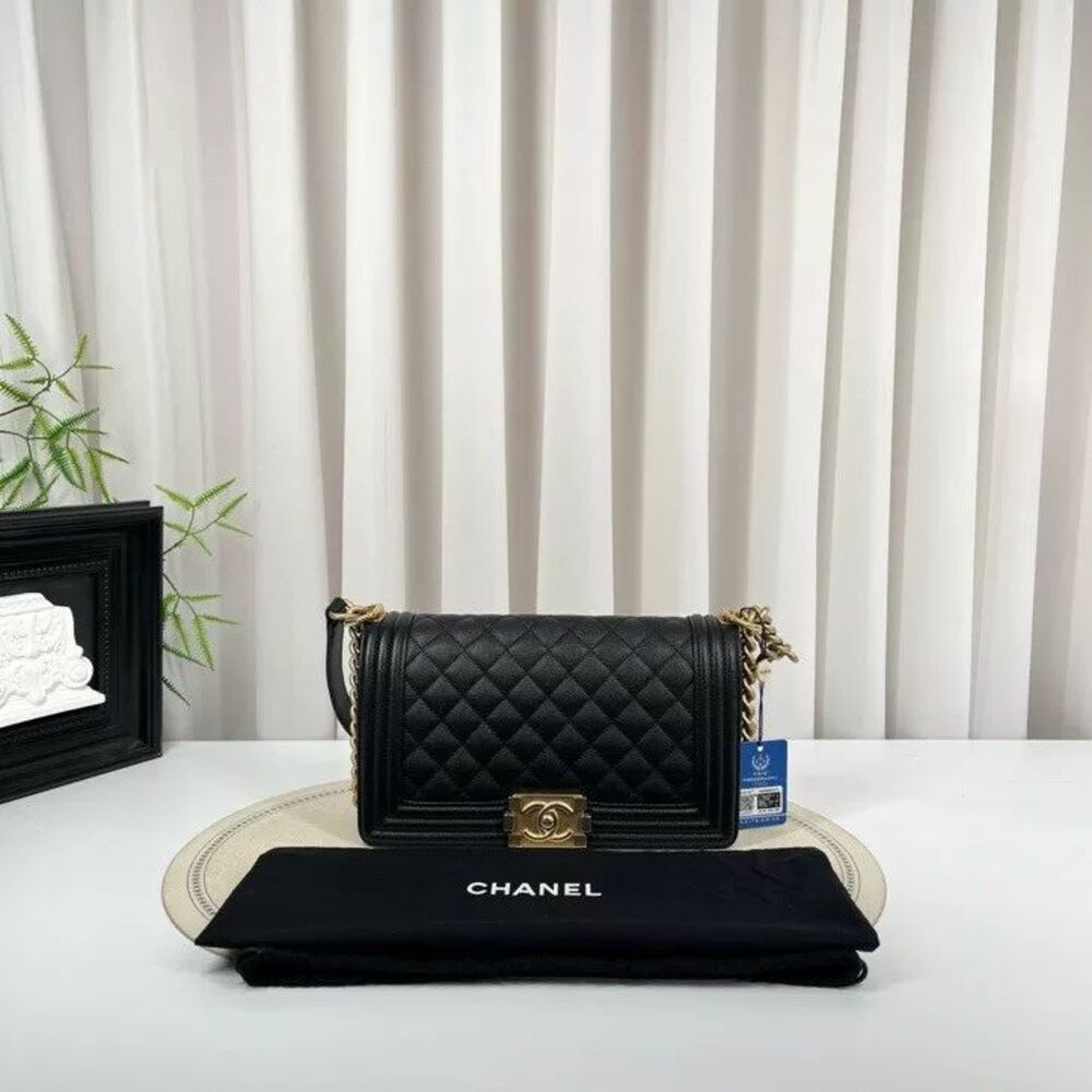 Chanel Women Pre-Loved Bag Very Good Condition